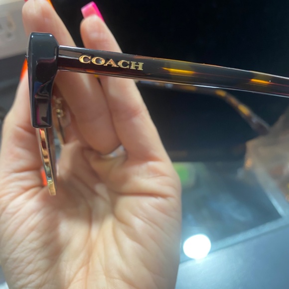 Coach sunglasses - Picture 6 of 7